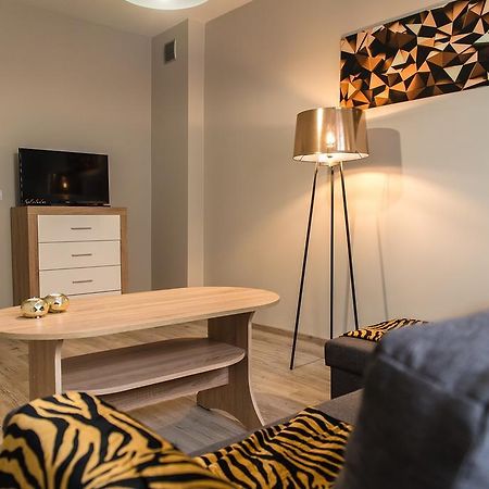 Apartament Deluxe Centrum 2 Apartman Koszalin Kültér fotó